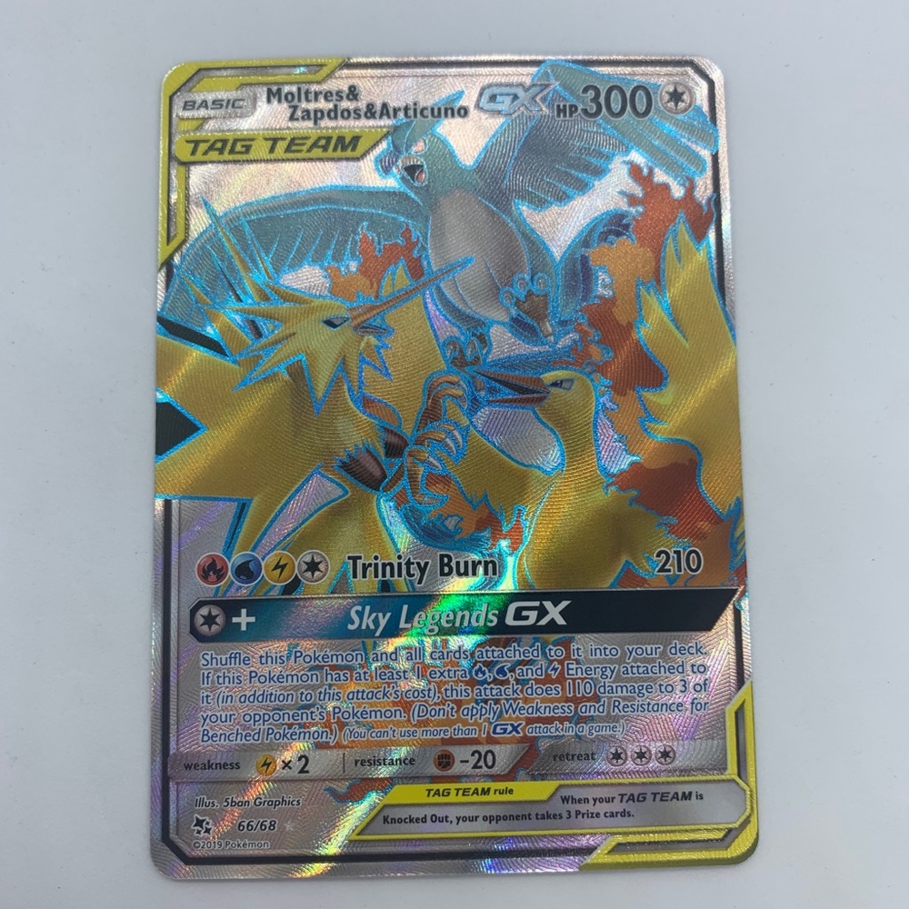 2X MOLTRES ZAPDOS ARTICUNO GX HIDDEN FATES POKÉMON - Picture 4 of 5